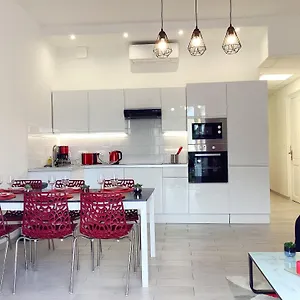 Stella 95 M2 Climatise Parking Proche Sanctuaires Appartement